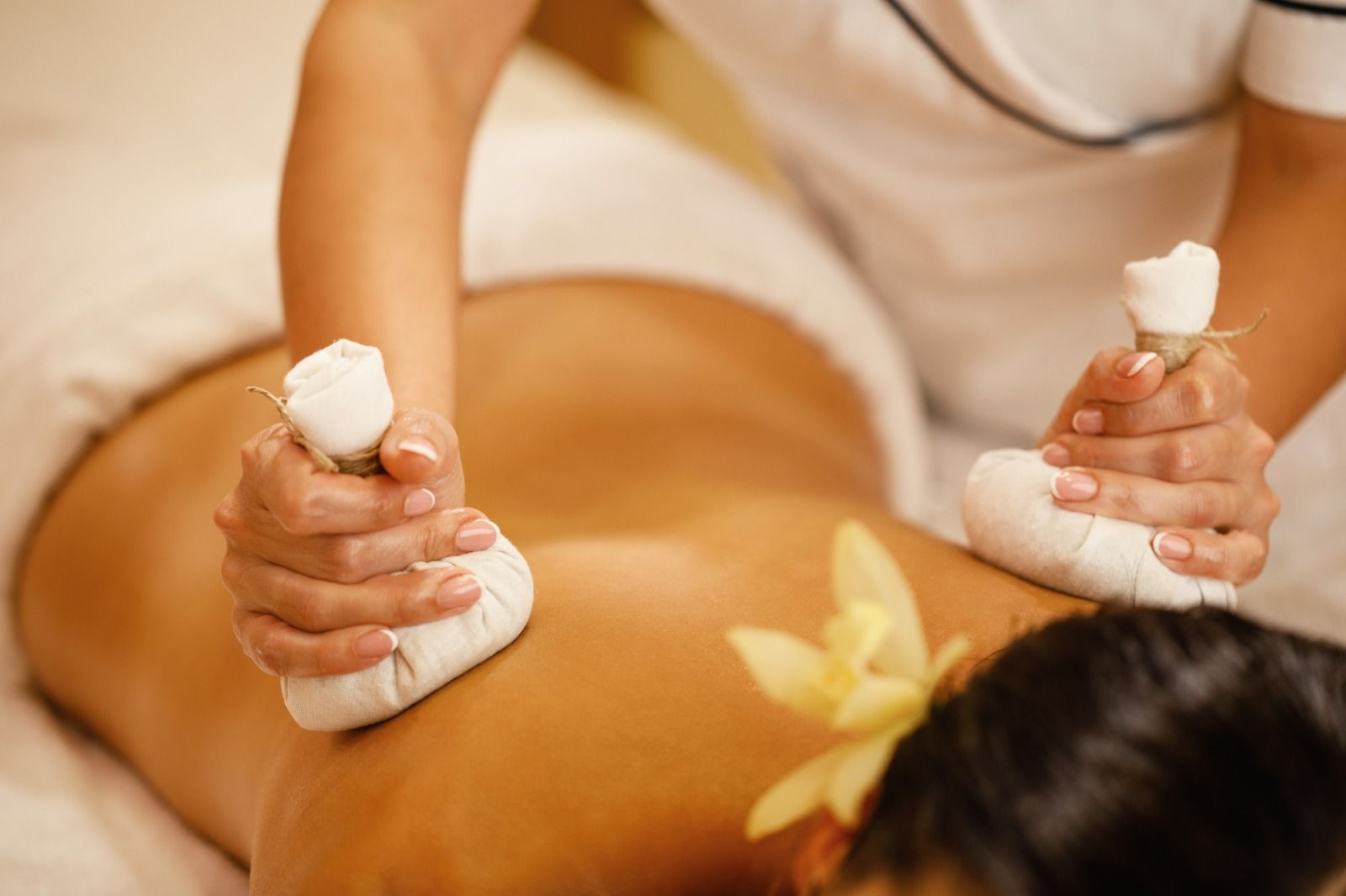 Why Monsoon is the Best Time for Kizhi Therapy in Ayurveda